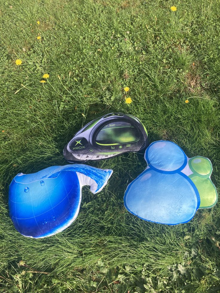 Frutiger Aero & y2k pillows